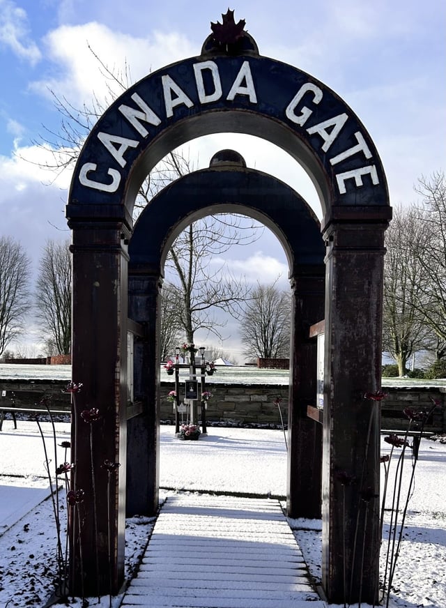 WW1 in Three Days — Brussels to Memorials at Passendale and Vimy plus Cemeteries near Ypres and Cambrai